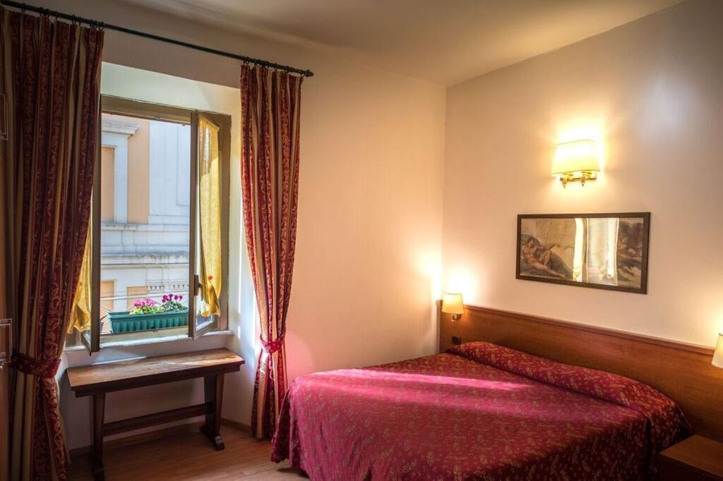 Domus Appia 154 B&B Rome Exterior photo